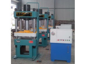 滕州龍泉弘業(yè)電子機械廠 專業(yè)生產四柱三梁液壓機、打包機與成型機的廠家直銷服務